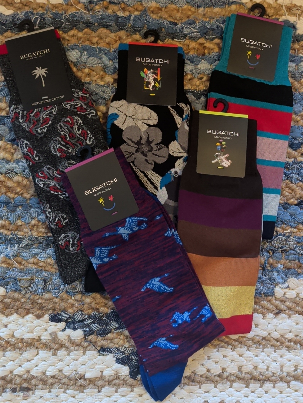 Bugatchi Men's Patterned Dress Socks - Blue, Purple, Red, Black, Brown, Gray